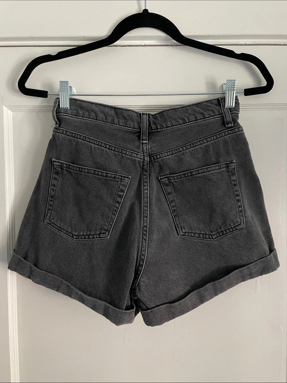 Topshop Cuffed High-Rise Black Mom Denim Shorts In Faded Black Size 4